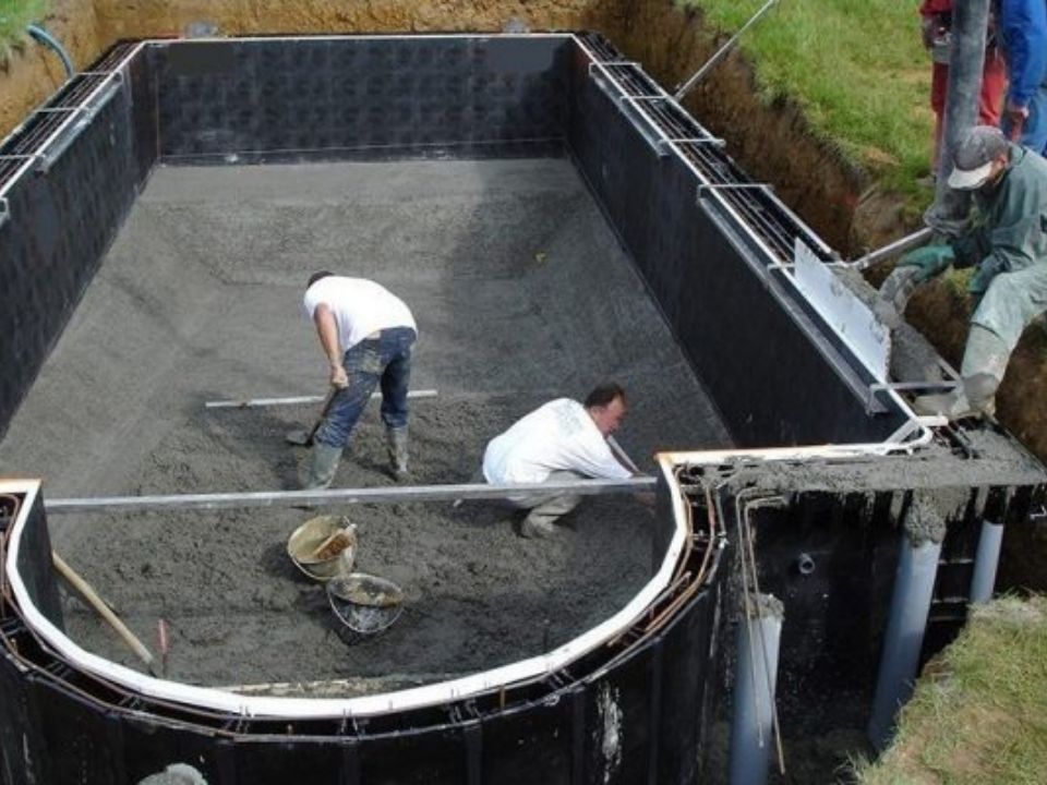 PISCINE COFFRAGE PERDU
