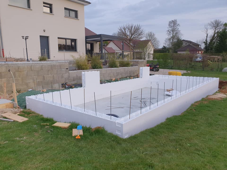 BLOC-POLYSTYRENE